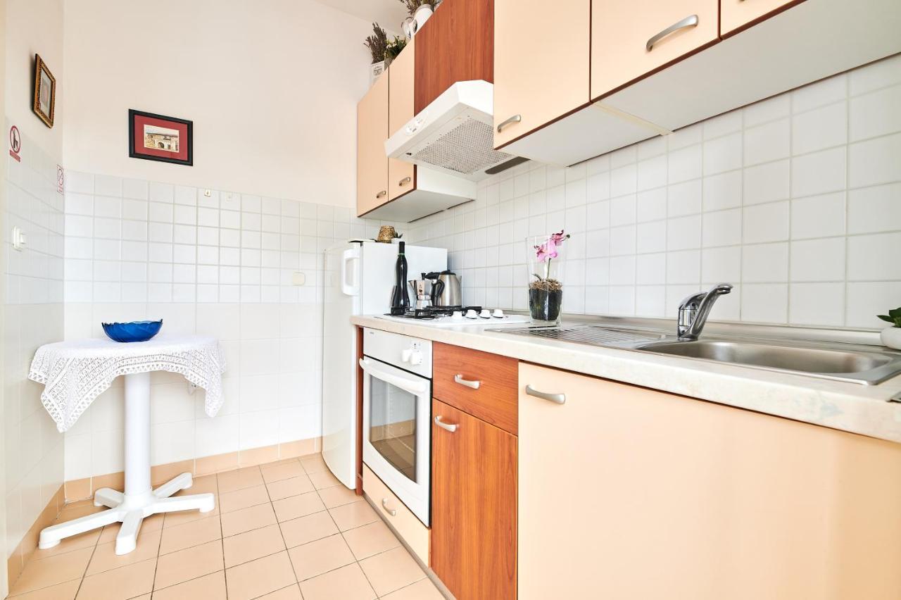 Violetta-punta Apartman *